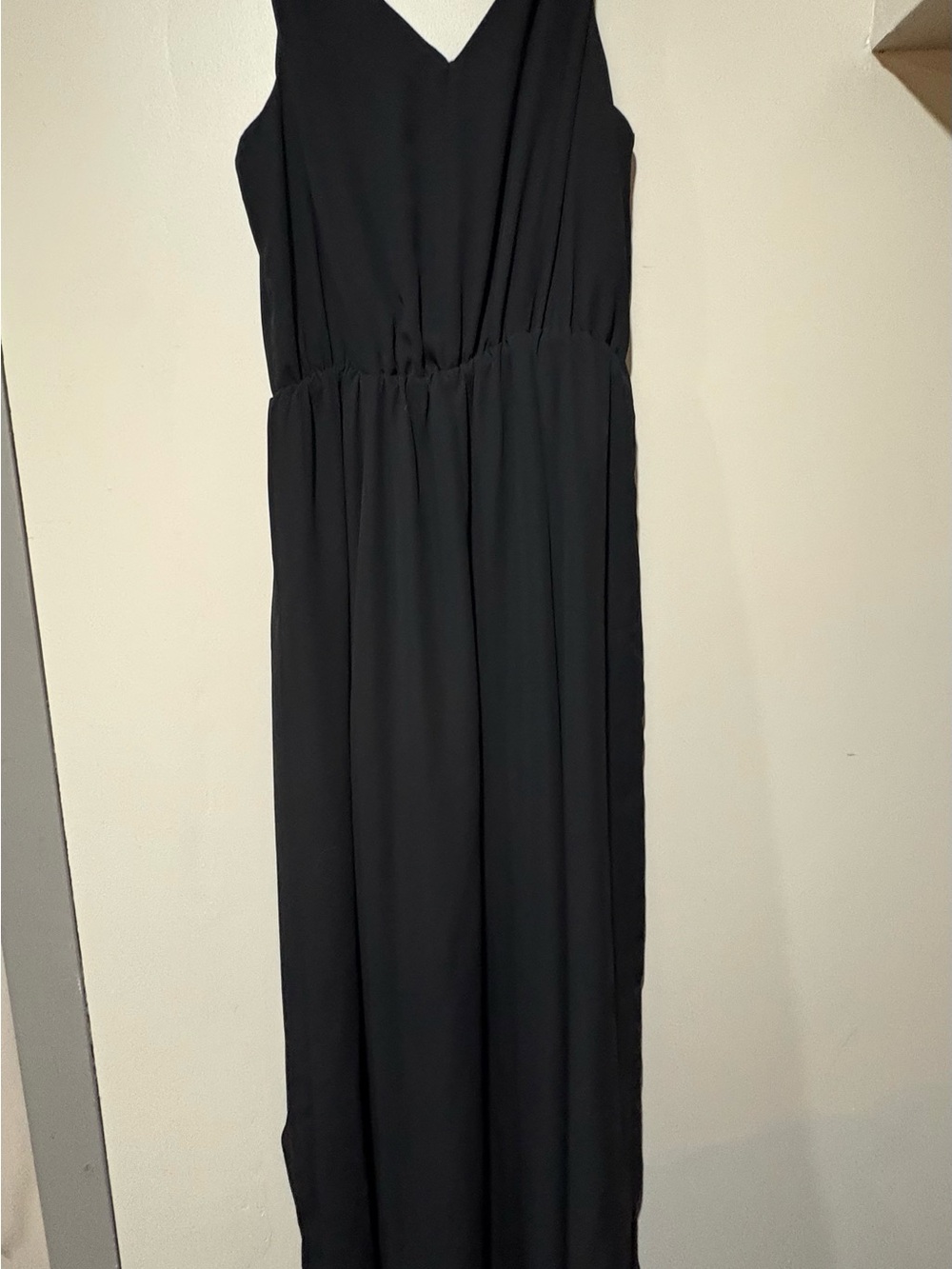 Kismet Black V-Neck Maxi Dress - Picture 6 of 6